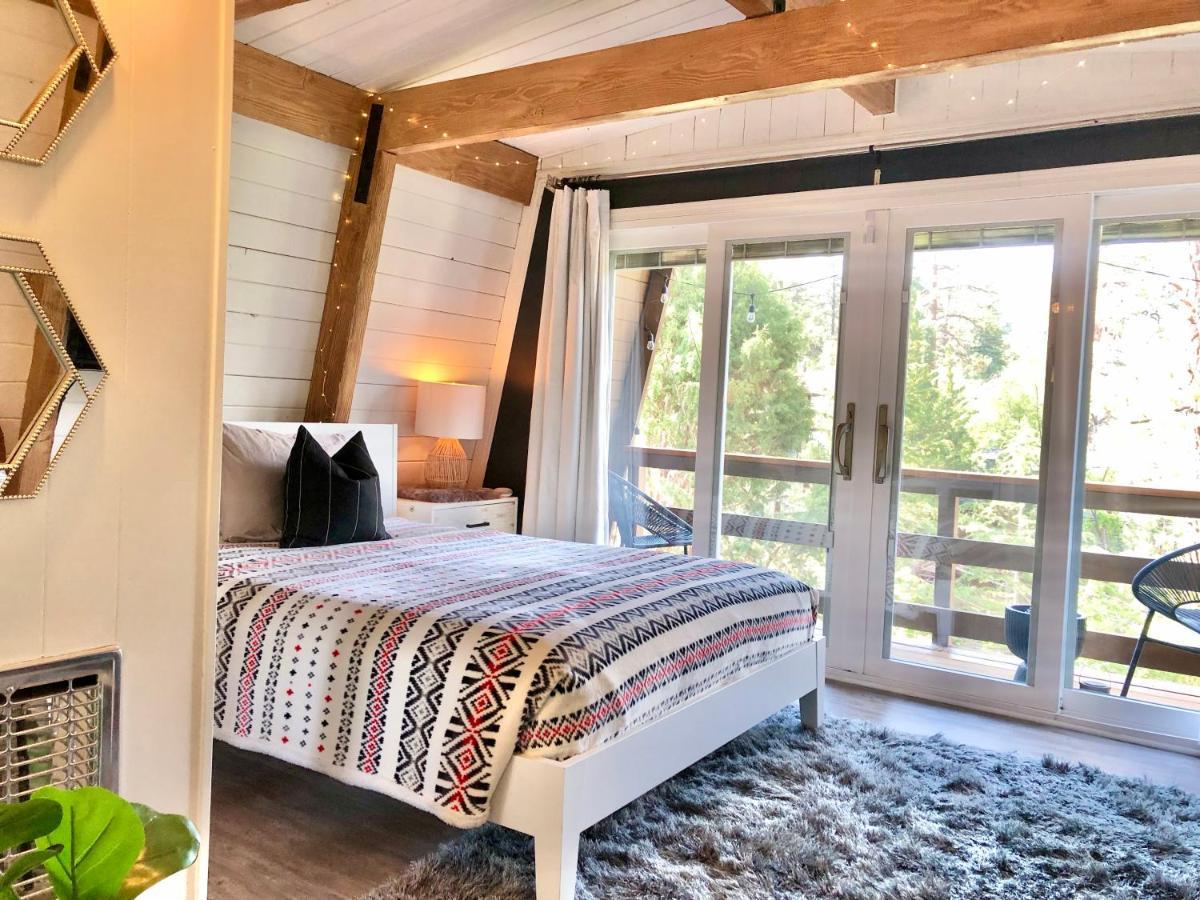 Maison Solange-Red Barn Farmhouse Style- Moonridge Big Bear City Eksteriør bilde